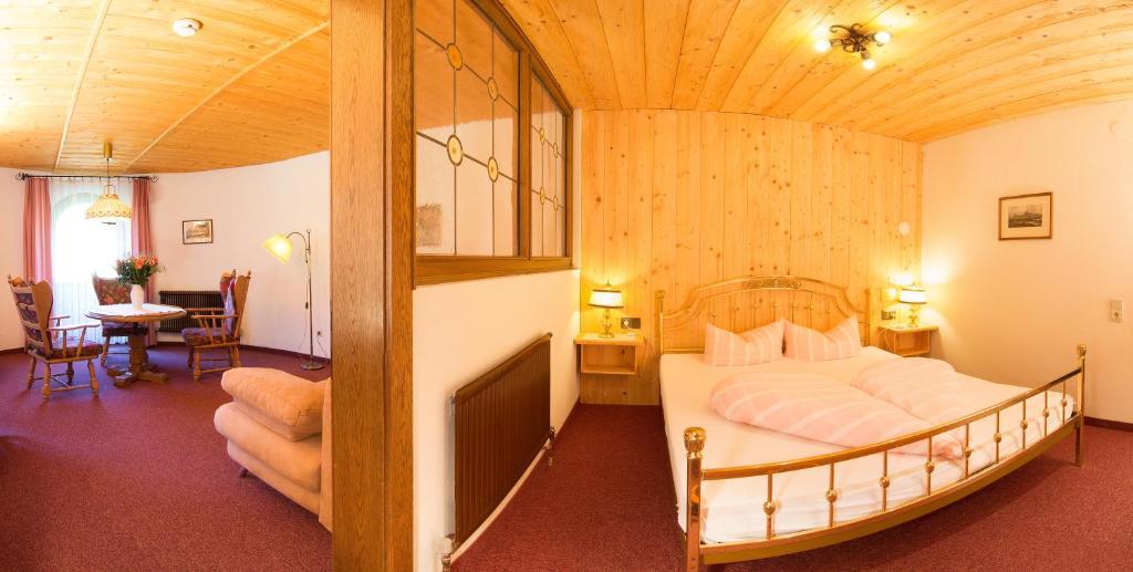 Hotel Rosengarten Нойштифт-им-Штубайталь Номер фото